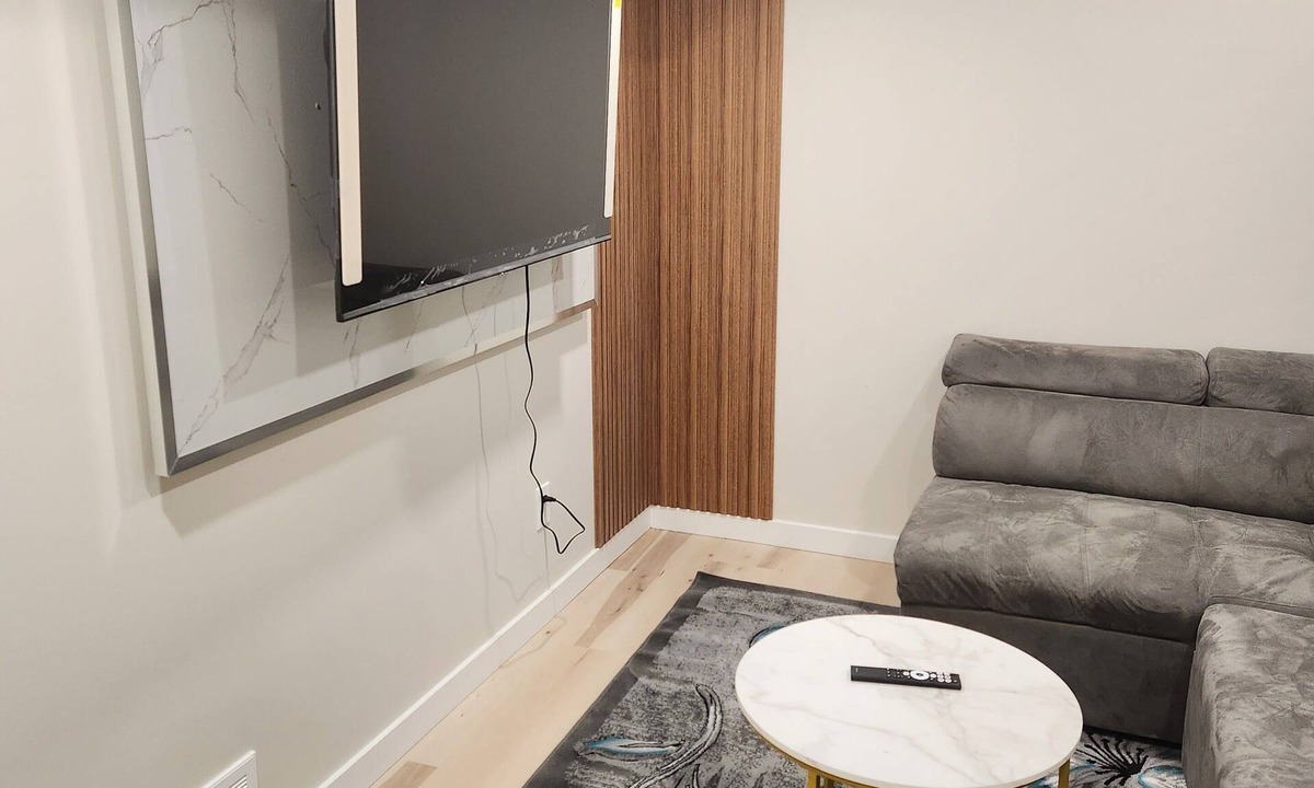 Winnipeg Apartment | Exquisite 1-bedroom basement in the quiet neighbourhood of Bonavista, Winnipeg