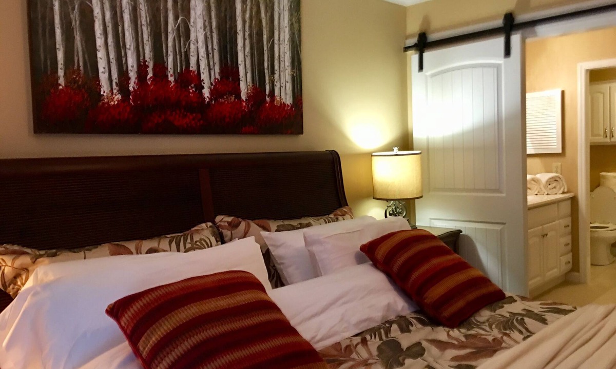 Greenville House | Exquisite 3BR Suite in Prime Greenville 2.2 miles to ECU