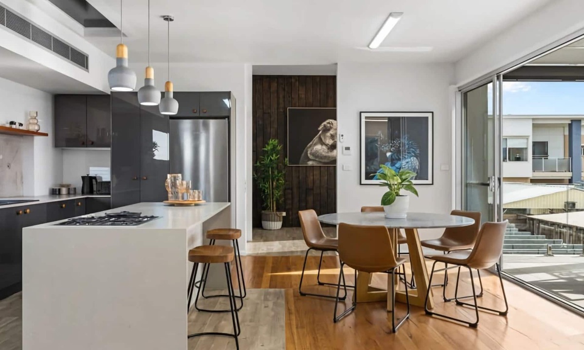 Redhead House | Exquisite Beachside Mansion