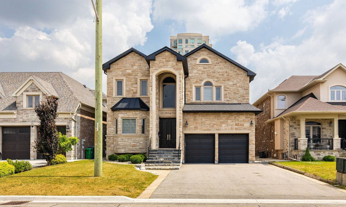Rathwood House | Exquisite Custom-Built 5 BDRM Multi-Level Estate