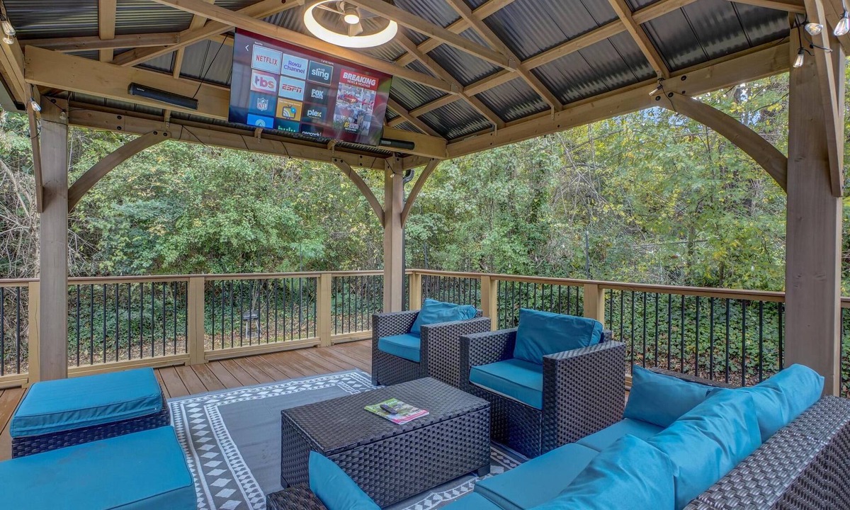 Durham House | Exquisite Downtown Retreat2 Min to DPAC 5 Min Dukenn