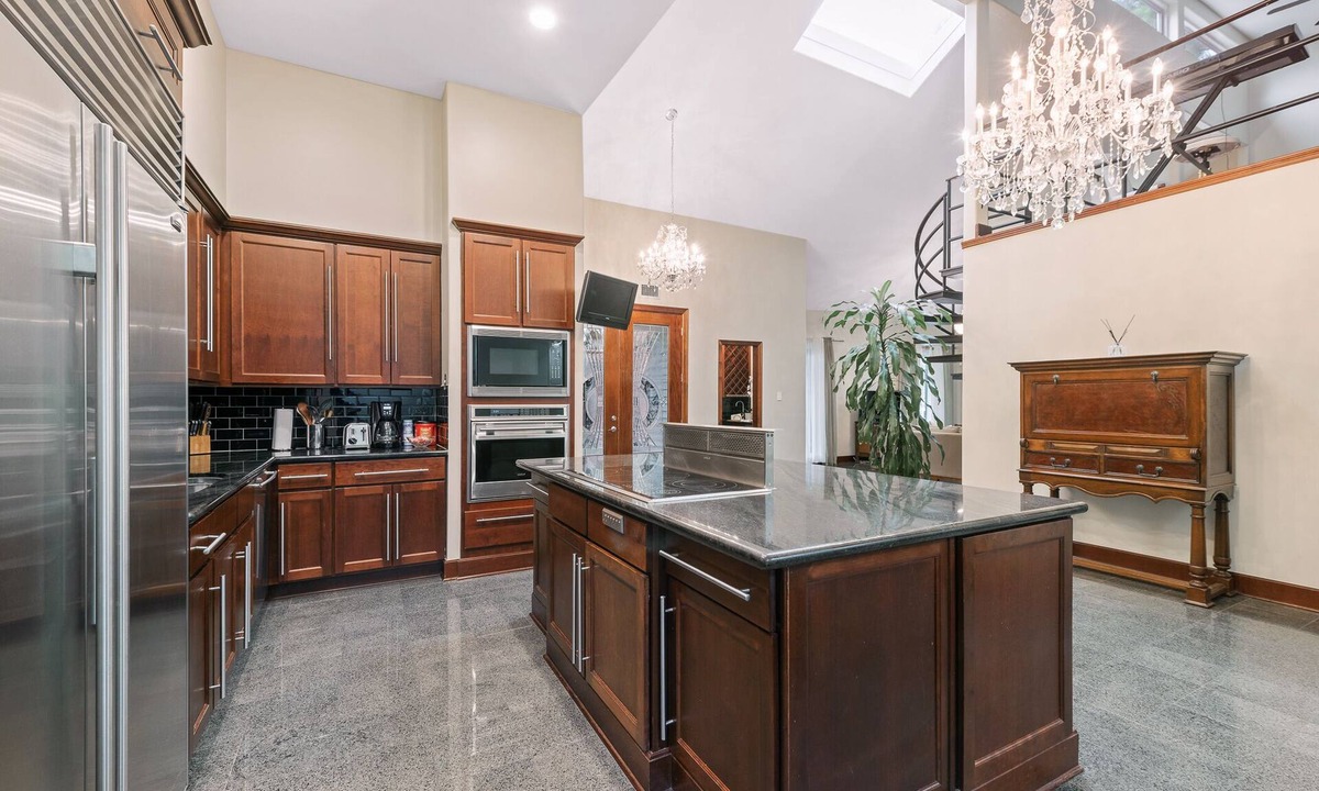 Clodine House | Exquisite house with loft.
