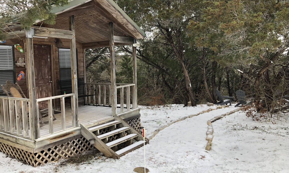 Leon Junction Cabin | Exquisite lakeside views in a tranquill, quiet setting!