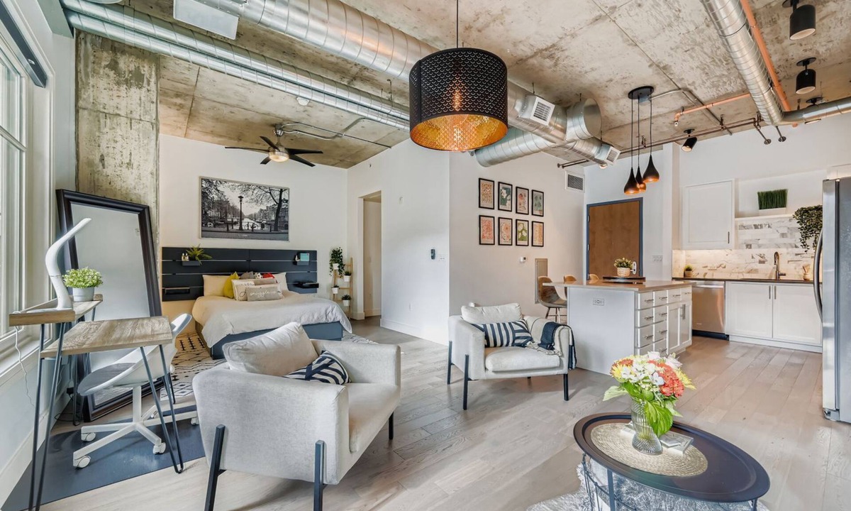 Central Boulder Condo | Exquisite Peloton Studio w/Large Balcony