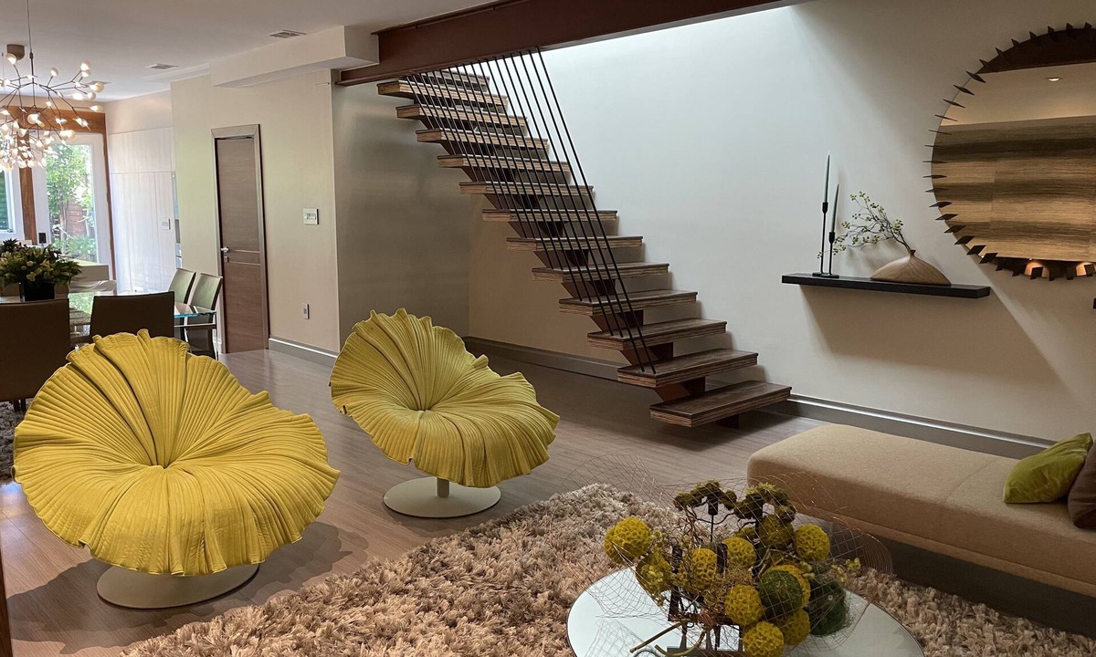 Cardozo House | Exquisite Row house w/parking downtown, Logan circle