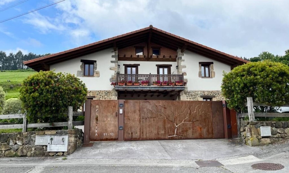 Forua Apartment | EXTEKONE-A Mountain apartment (pet friendly)