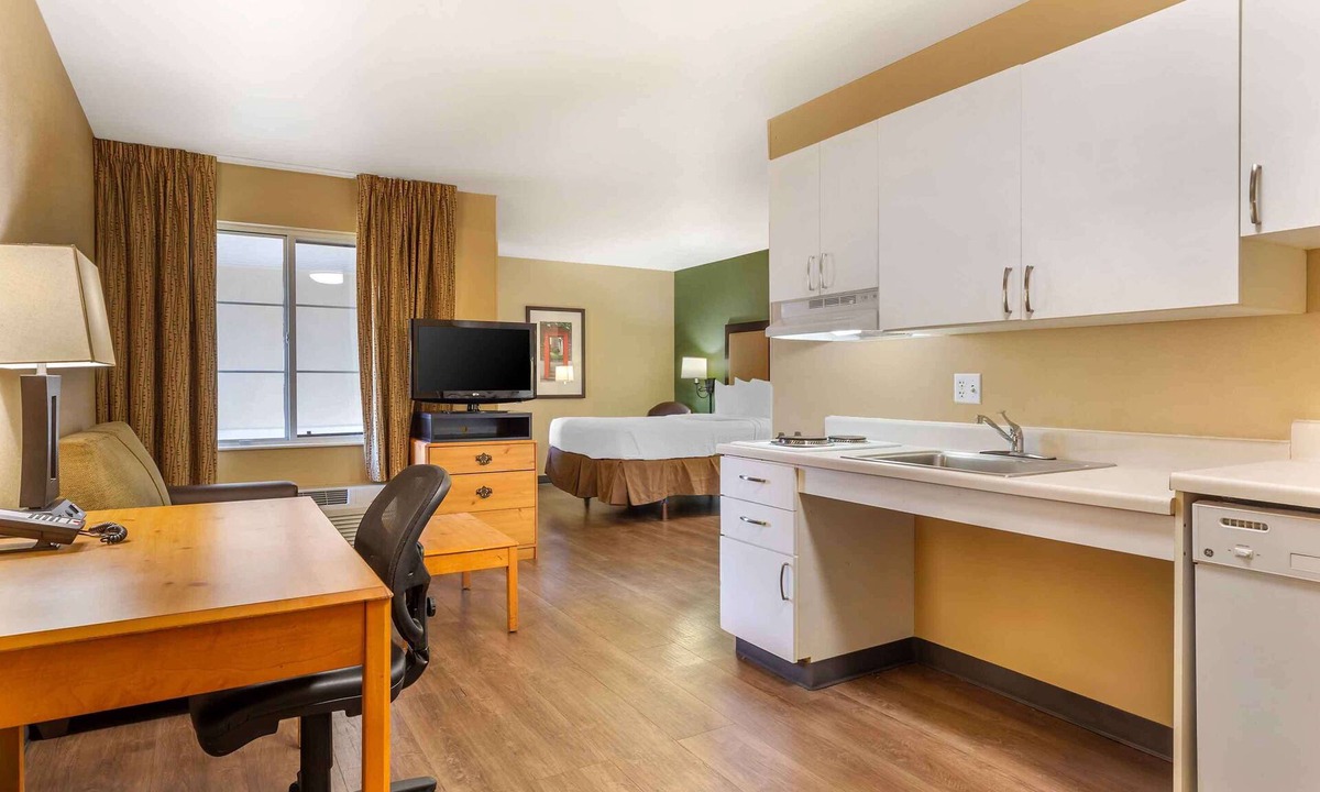 Westborough Hotel | Extended Stay America Suites Boston Westborough Computer Dr