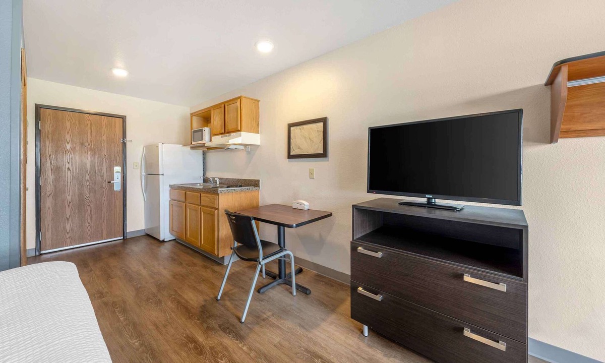 Del City Hotel | Extended Stay America Select Suites - Oklahoma City - Del City