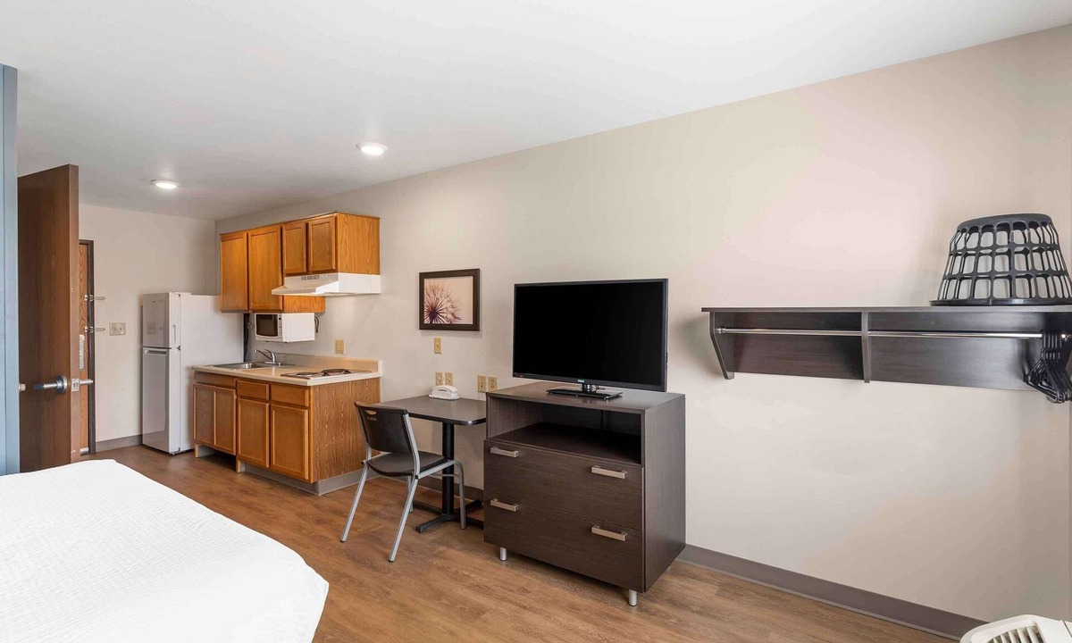 Firestone Hotel | Extended Stay America Select Suites - Firestone