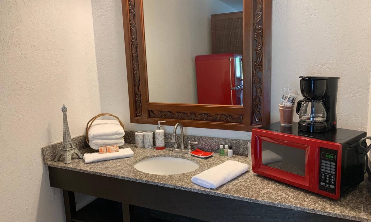 Dock Junction Hotel | Extended Stay Brunswick