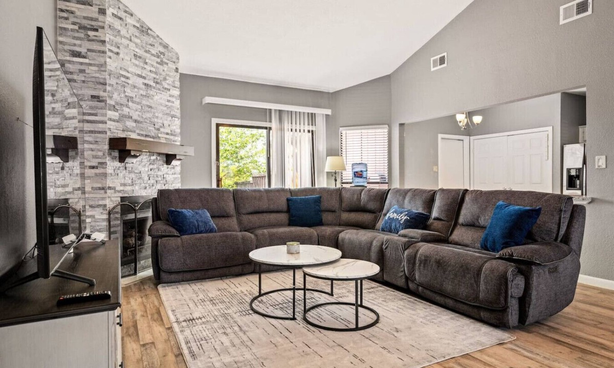 Northeast Carrollton House | Extended Stay Comfort | Prime Location + Garage