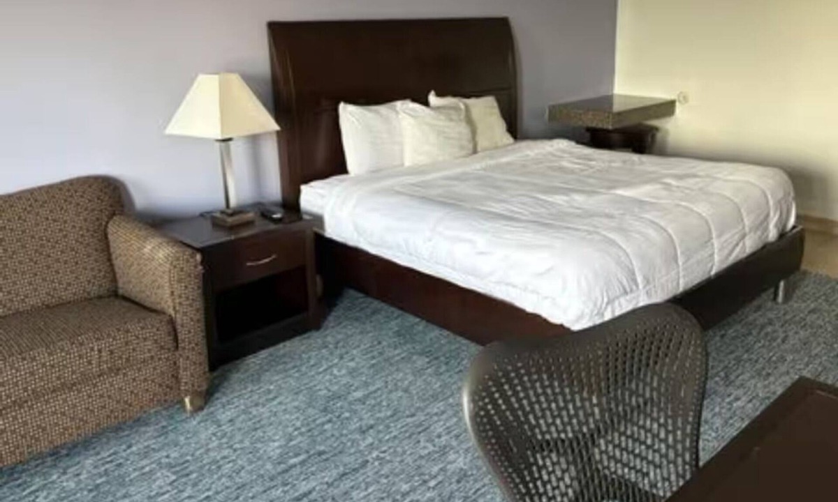 Gonzales Hotel | Extended Stay Comfort | Modern Haven w/Kitchenette | Free Parking