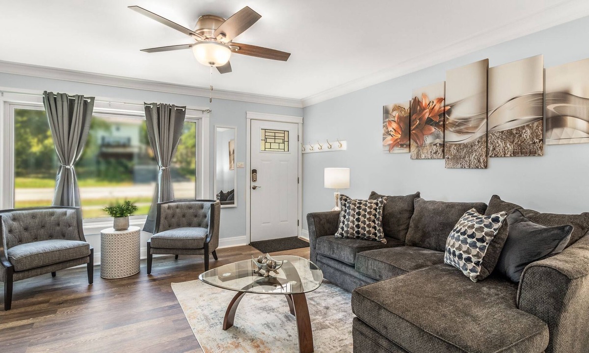 Downers Grove House | Extended Stay Downers Grove