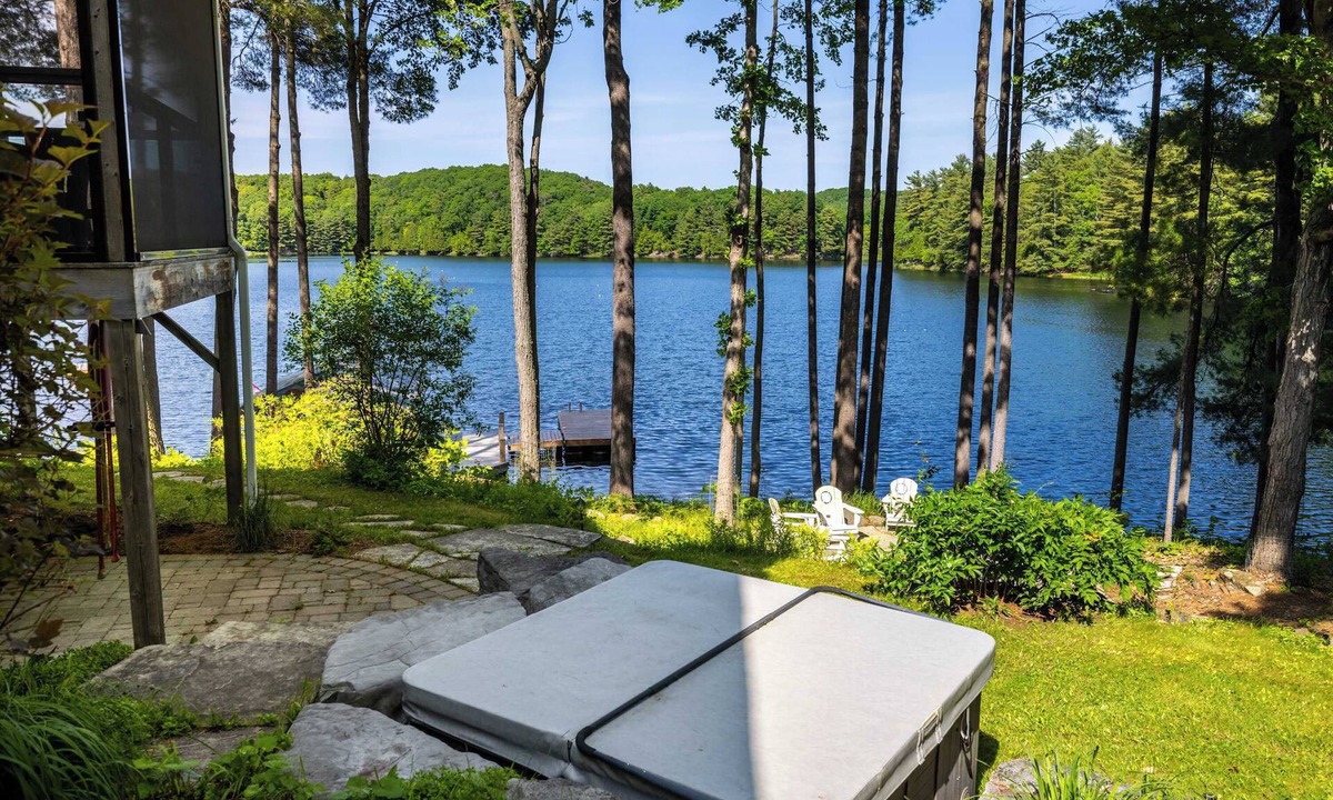 Frontenac House | Extensive private luxury property - sleeps 25