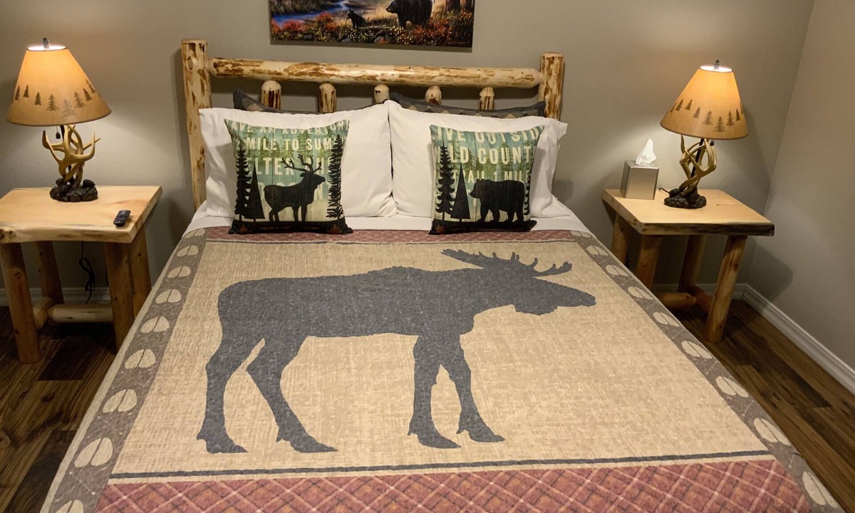 Grants Pass Apartment | Extremely Clean & Very Nice! (West Park B)