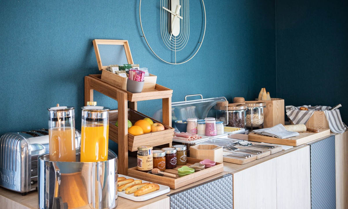 Montlivault Hotel | Ezia