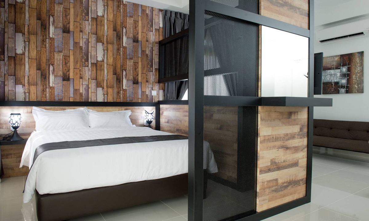 Medini House | Ezzyhome Medini