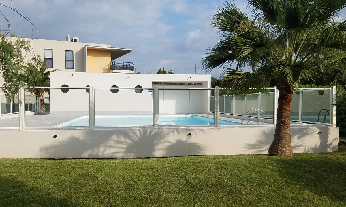 Saint-Jean Apartment | F1 36m2 with terrace and private parking.