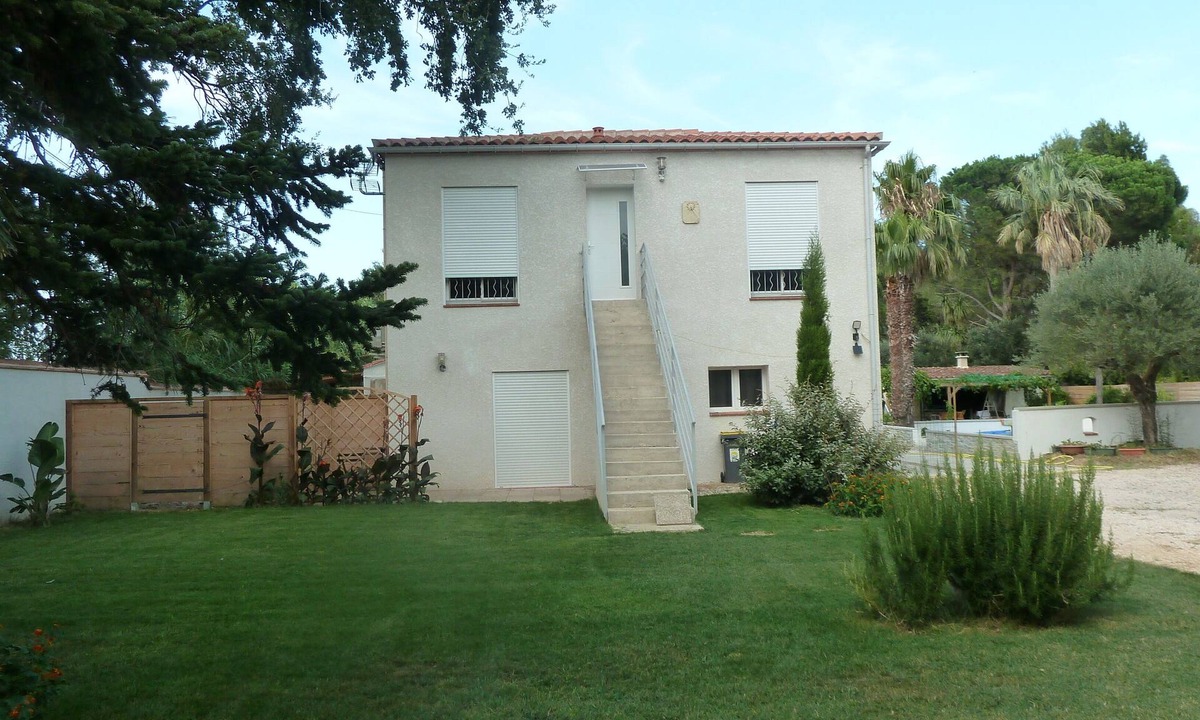 Montescot Apartment | F3 4/5 people 38m2, all comfort, in private property closed air conditioning