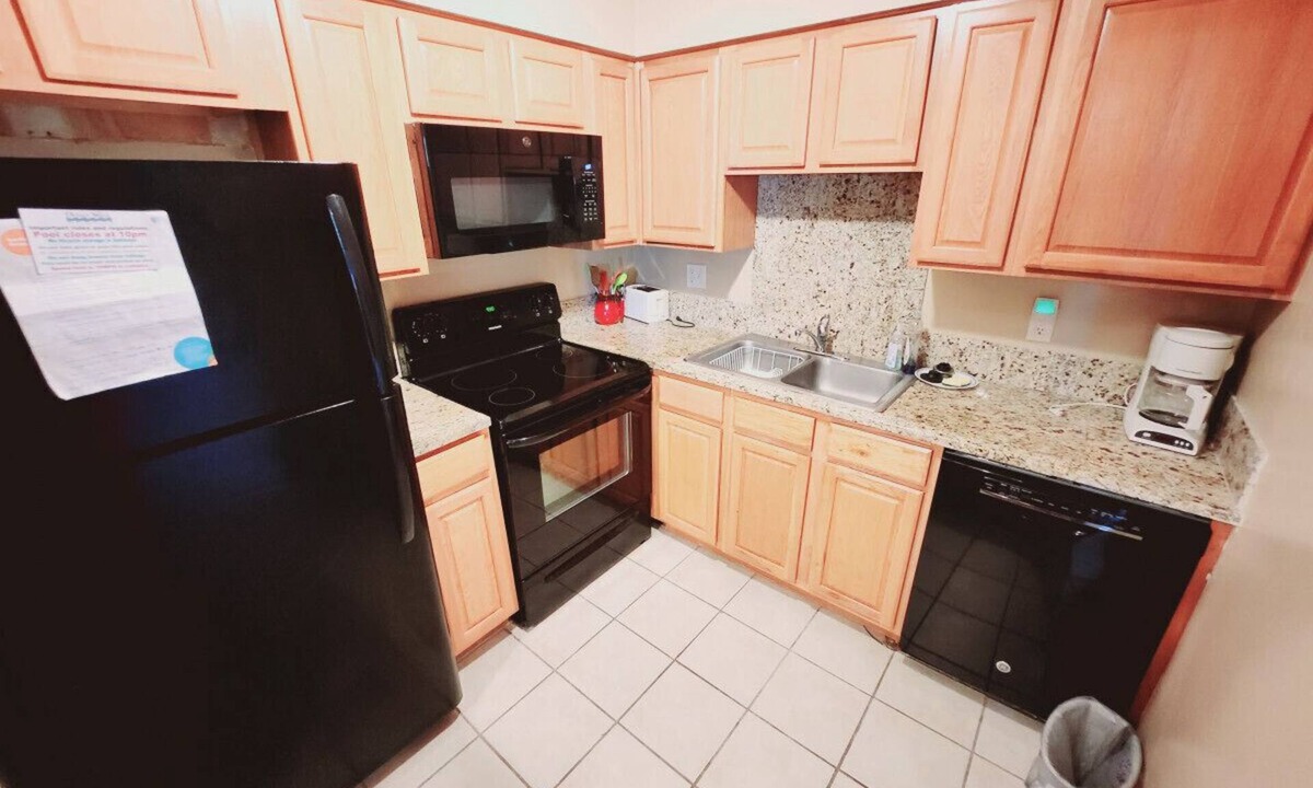 Demere Park Condo | F3, close to front heated pool