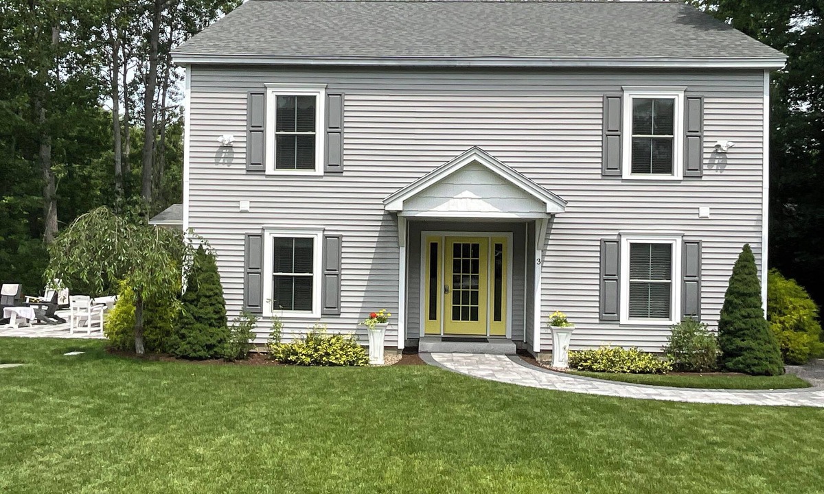 Cape Porpoise House | Fabulous 10 bdrm 8 bath in Kport; 1 wk left this summer—rate reduced!