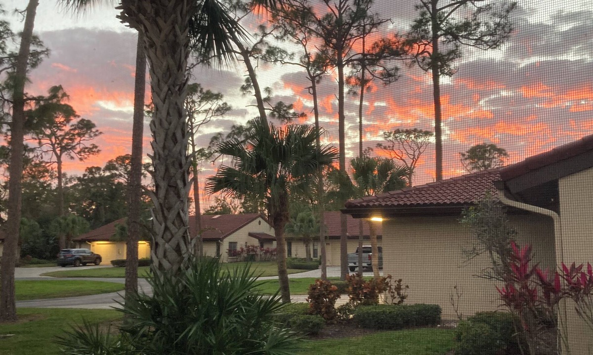 Gulf Gate Estates Villa | Fabulous 2-bedroom villa steps from heated pool and 15 minutes from Siesta Key