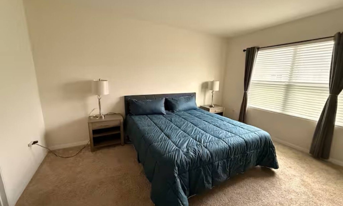 St. Cloud House | Fabulous 4-bedroom house with AC in charming St. Cloud