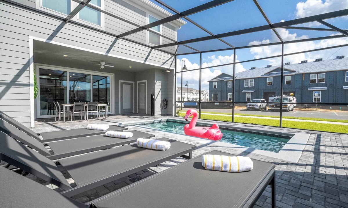 Four Corners Condo | Fabulous 5Bd Pool & Game Room @ Windsor Cay 1253