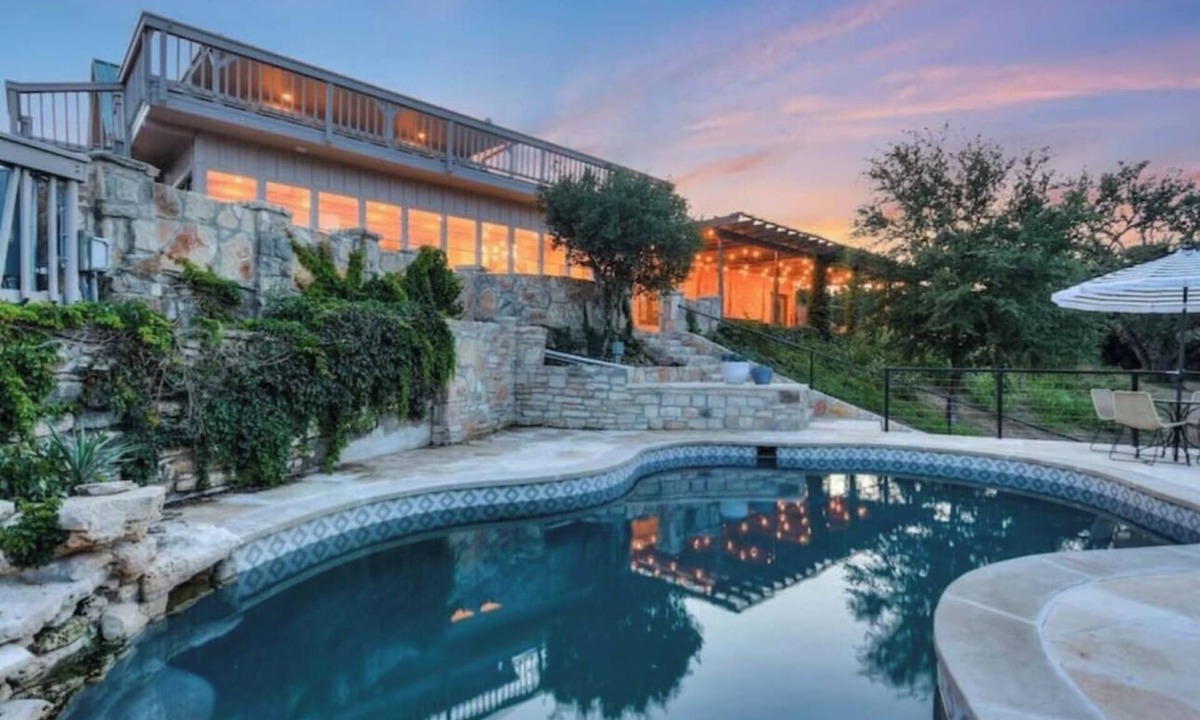 Wimberley House | Fabulous 7-bedroom house in charming Wimberley