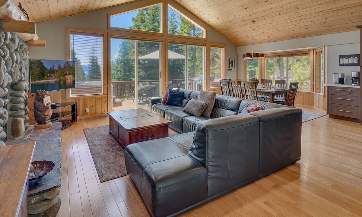 Carnelian Bay House | Fabulous Home with Hot Tub, Pool Table - Treetop Lodge - TLUXP