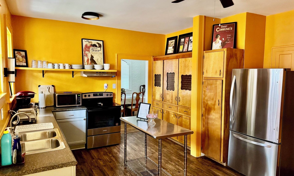 Birmingham House | Fabulous Location Updated 3bd/2bth Home