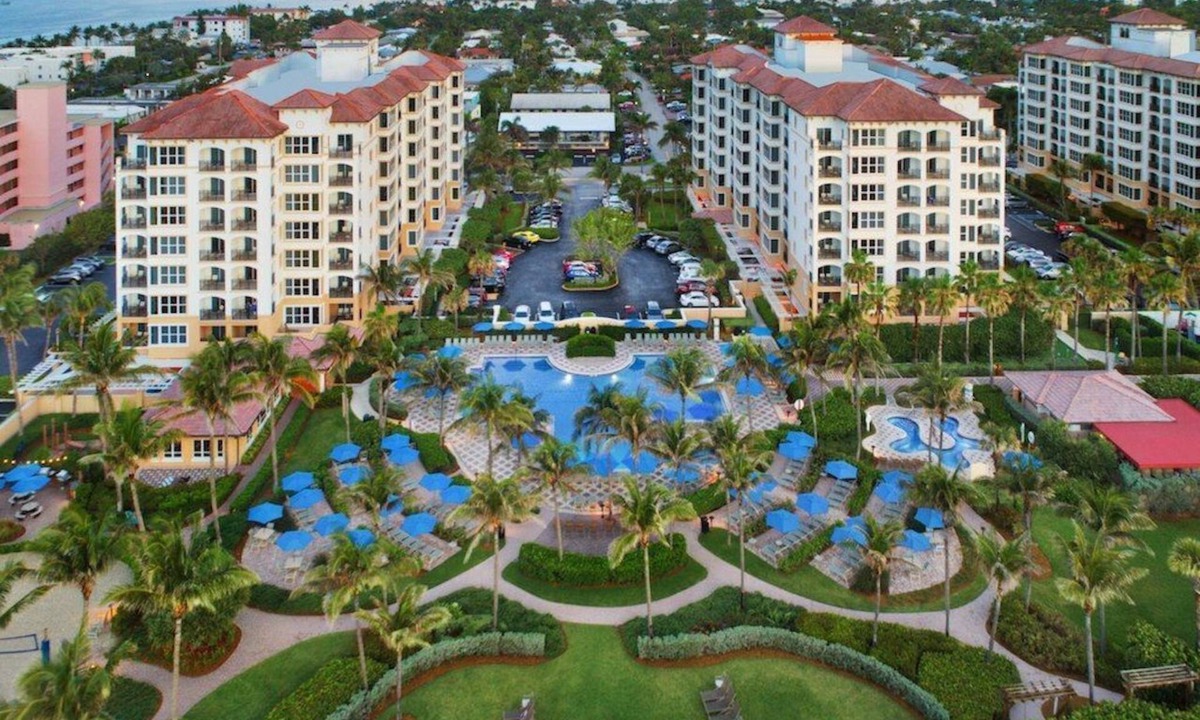 Palm Beach Shores Hotel | Fabulous Marriott Ocean Pointe Studio