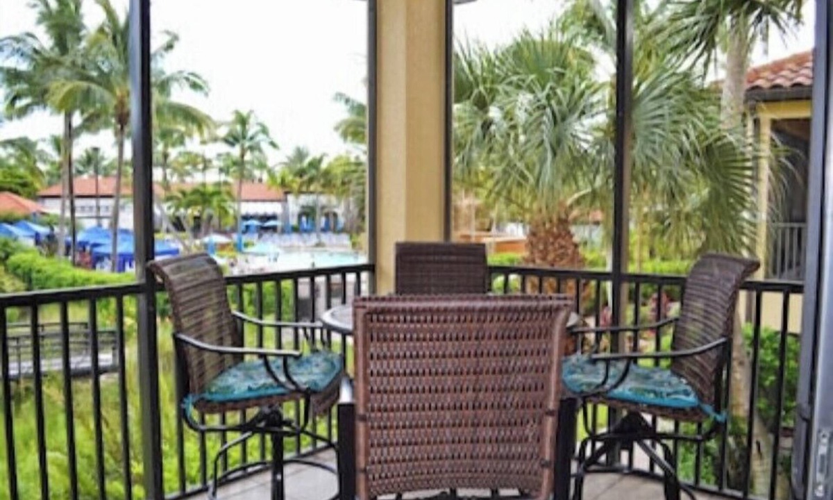 East Naples Condo | Fabulous Pool Views from your Oversized Lanai