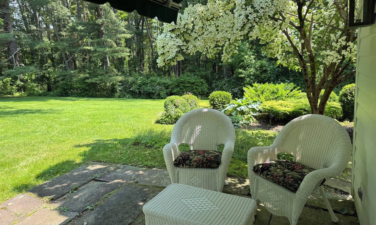 Stockbridge Cottage | Fabulous Tanglewood Getaway!