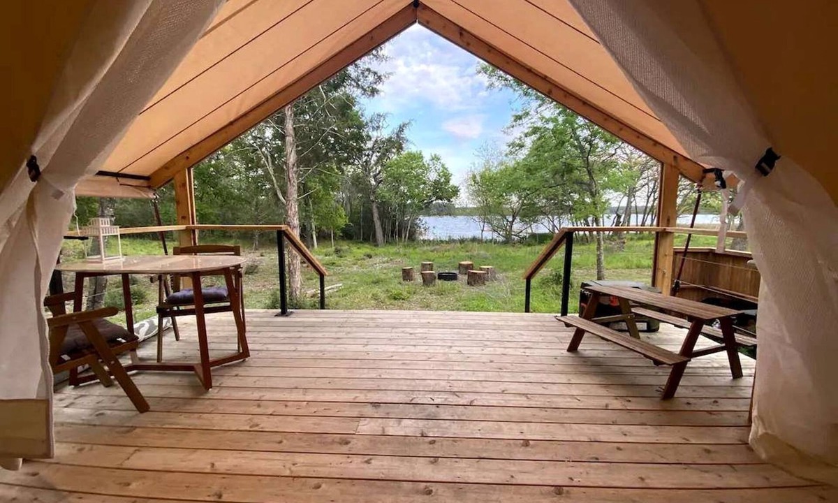 Bastrop House | Fabulous Texas Retreat for Vacations on Lake Bastrop