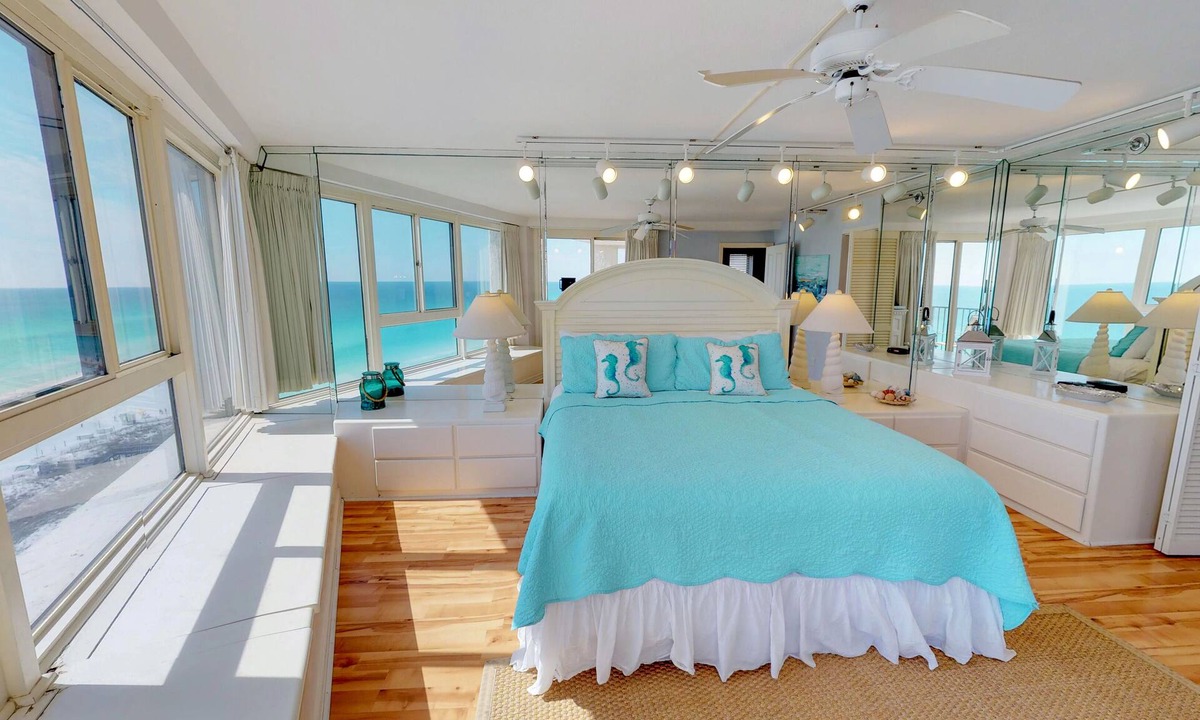 Gulf Pines Condo | Fabulous views! Beachfront Unit! 4135 BS1