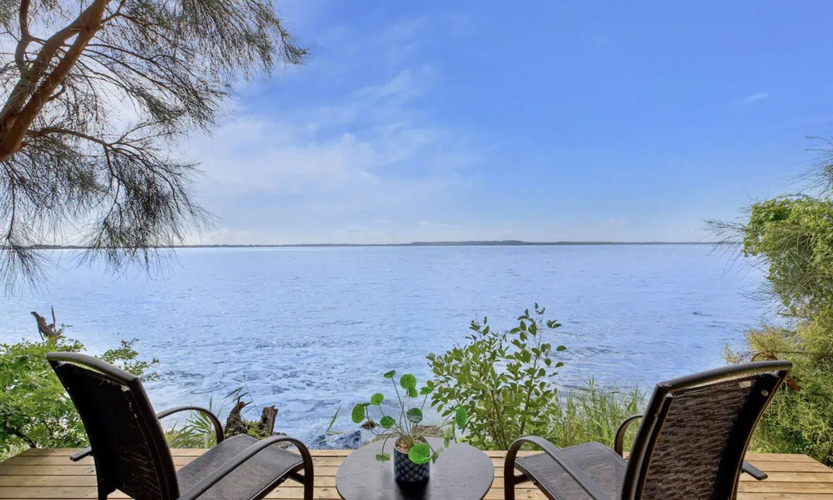 Wyongah House | Fabulous Waterfront House With Direct Lake Access