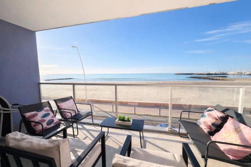 Palavas-les-Flots Apartment | FACE À LA MER Séjour Famille - Vue mer - Plage au pied - Central