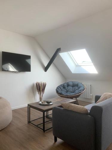 Lens Apartment | Face aux terrils jumeaux
