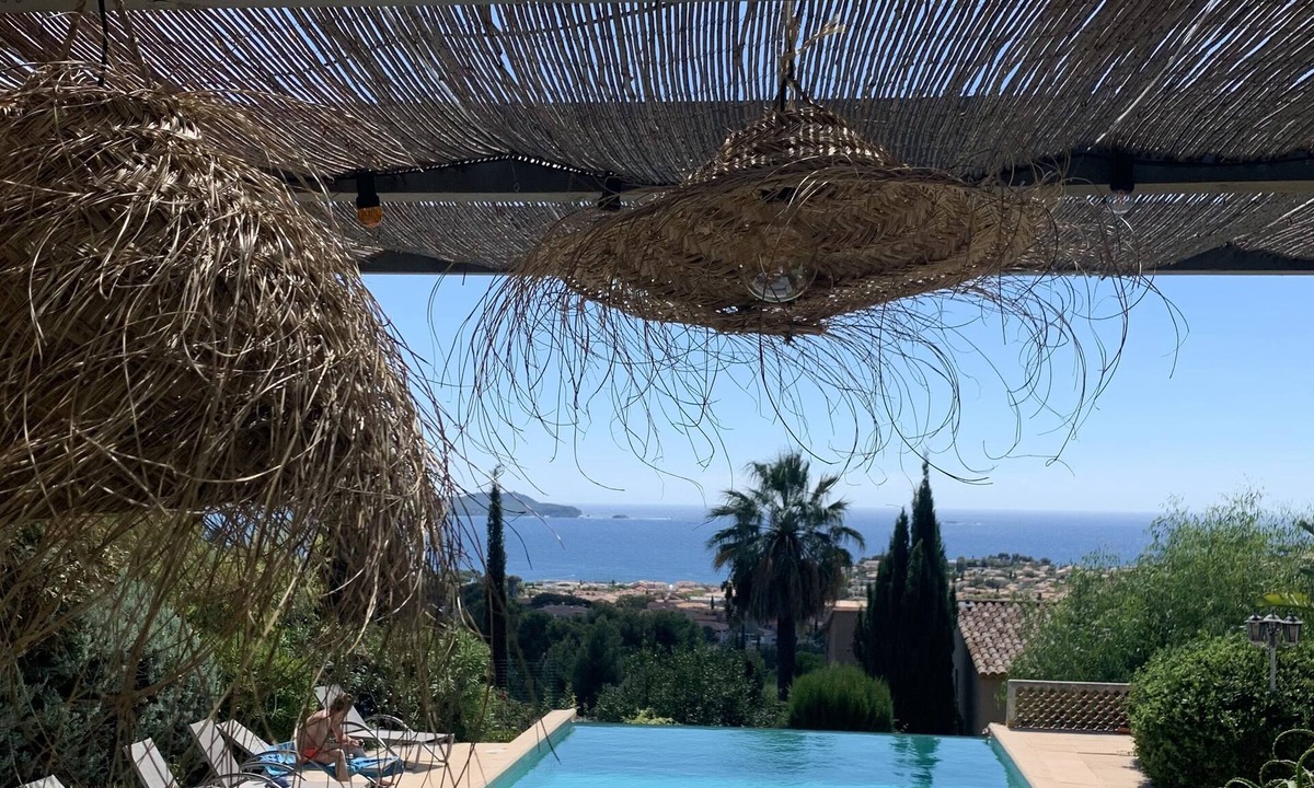 Carqueiranne House | FACING SOUTH SEA VIEW