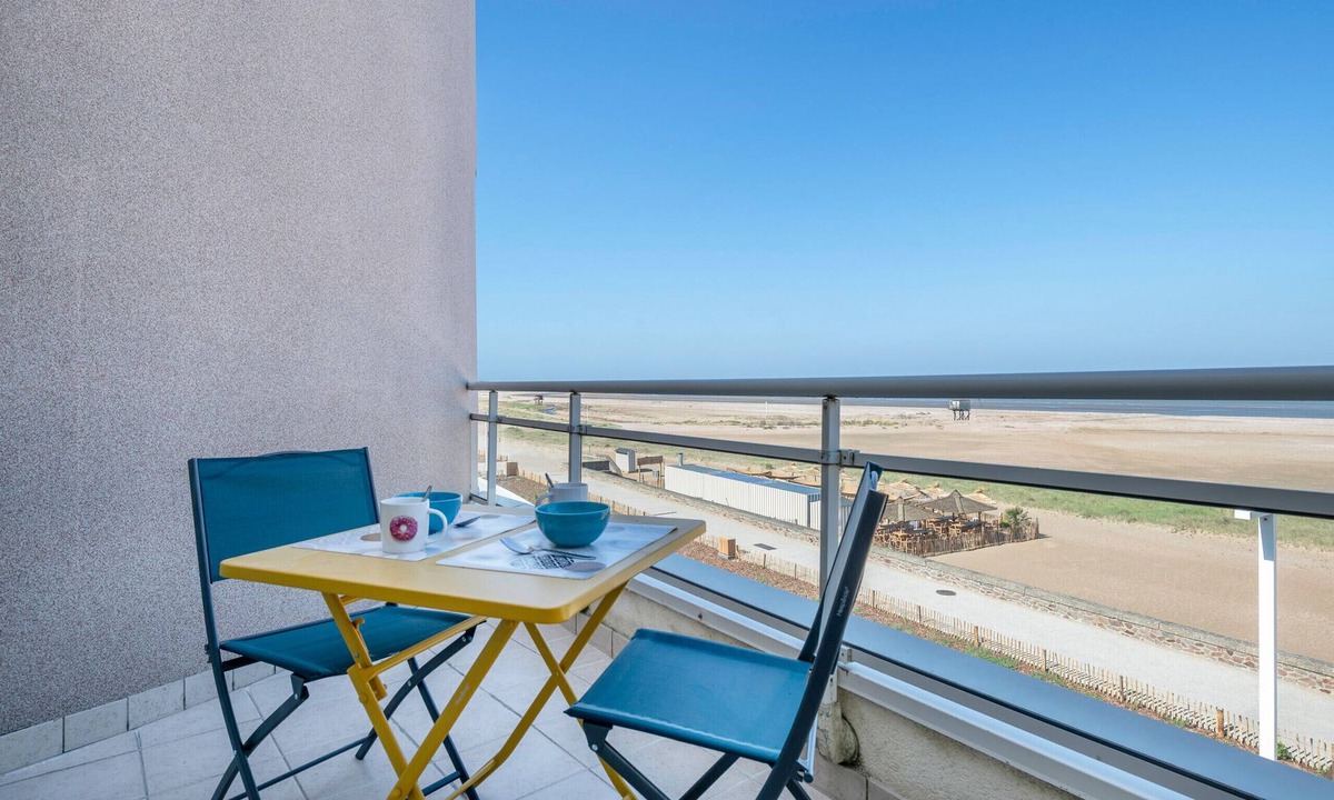 Saint-Brevin-les-Pins Apartment | Facing the sea - apartment for 2