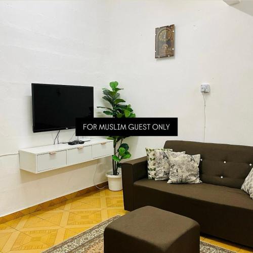 Jasin House | Fadzly Homestay D'Jasin