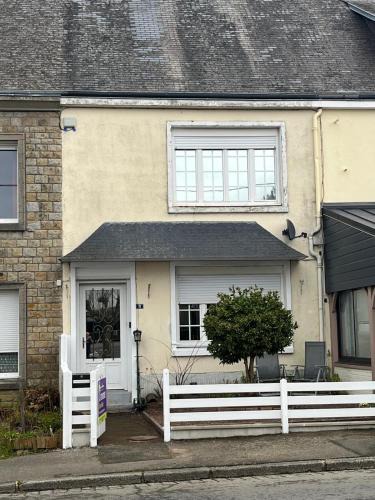 Sourdeval House | Fair Field