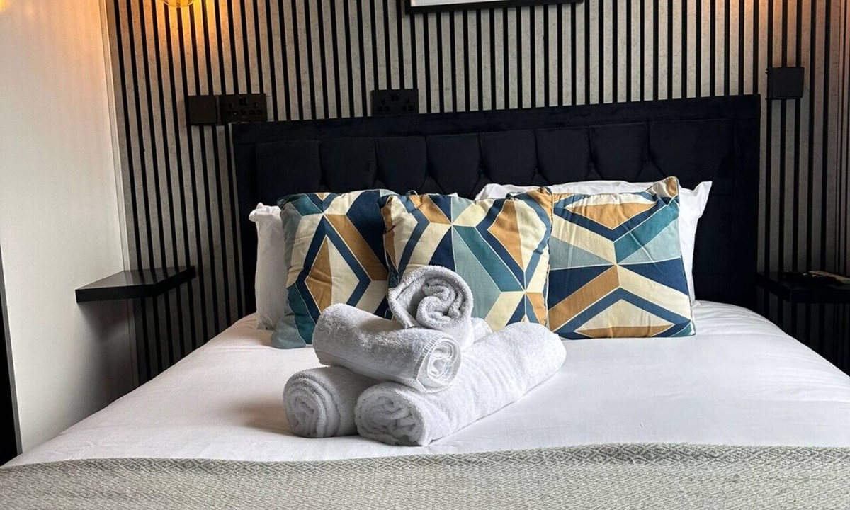 Hillrise Apartment | Fairbridge 6.