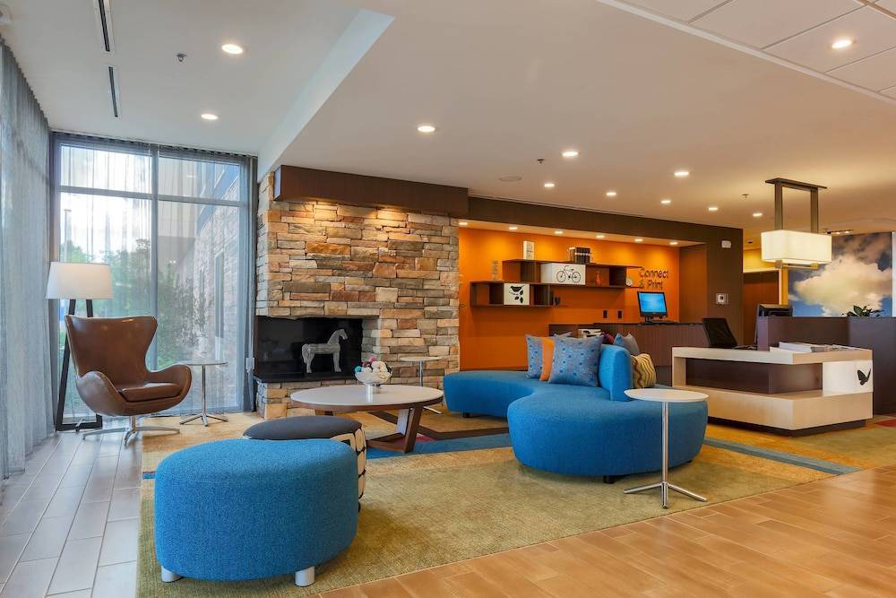 Alexandria Hotel | Fairfield Inn & Suites Alexandria
