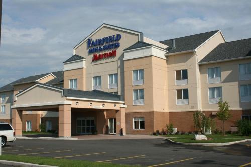 Sault Ste. Marie Hotel | Fairfield Inn & Suites by Marriott Sault Ste. Marie