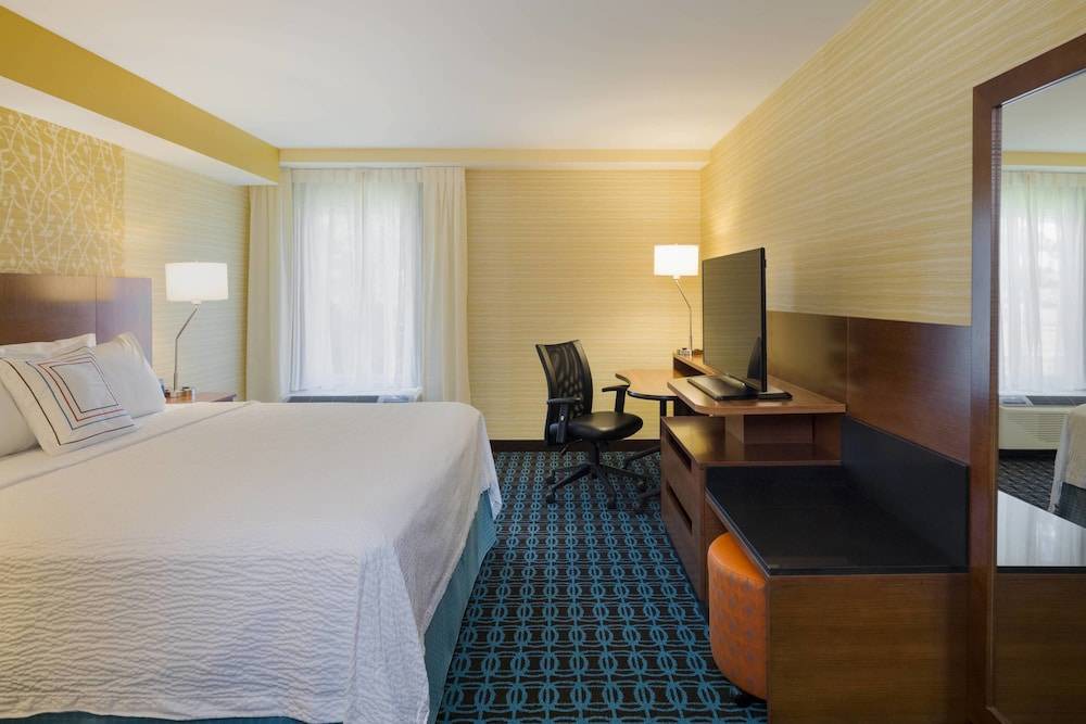 Fort Lee - Paramus Hotel | Fairfield Inn & Suites by Marriott Paramus