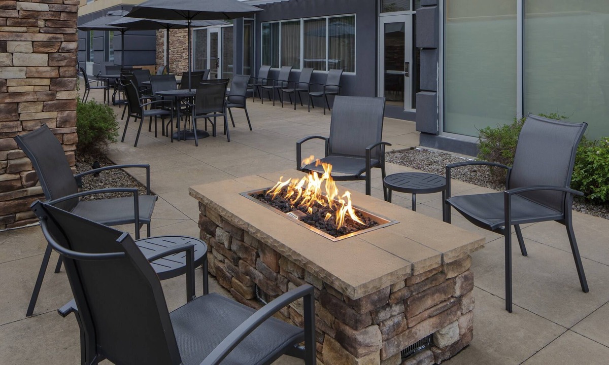 Western Gardens Hotel | Fairfield Inn & Suites by Marriott Geneva Finger Lakes