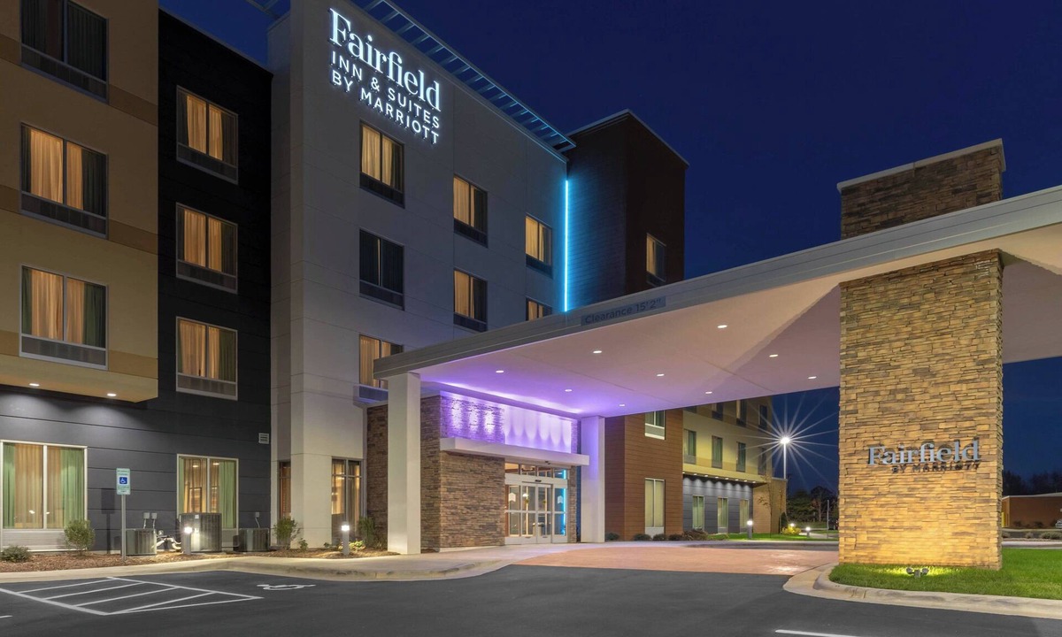 Mebane Hotel | Fairfield Inn & Suites by Marriott Mebane