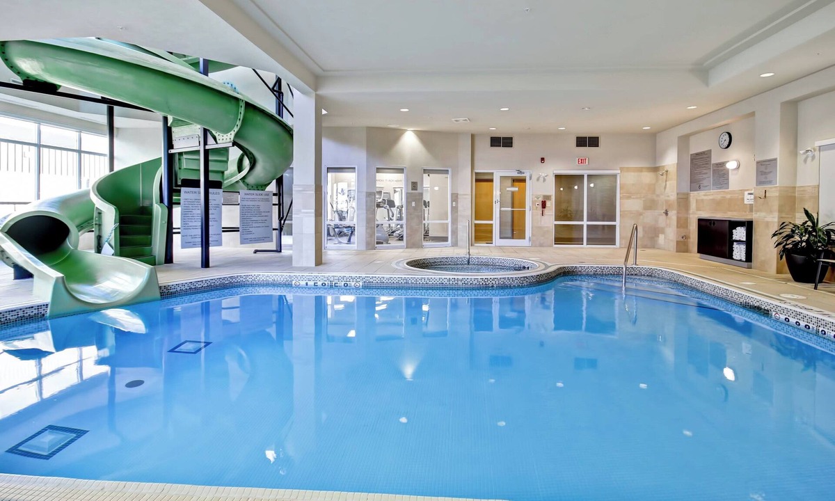 Guelph Hotel | Fairfield Inn & Suites by Marriott Guelph
